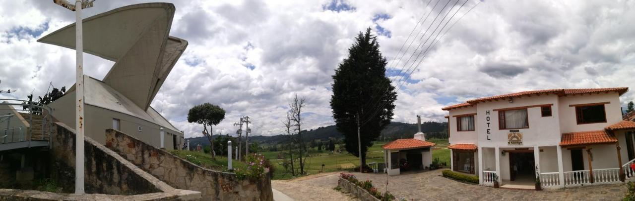 Hotel El Cangrejo Paipa Exterior photo